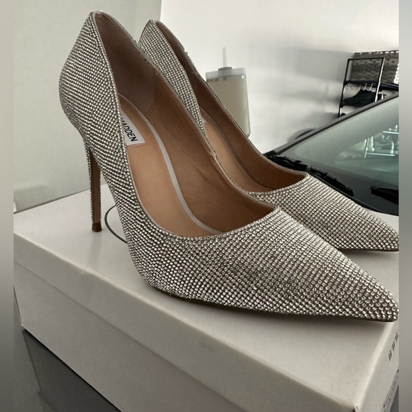 Steve Madden heels - Picture 2 of 2